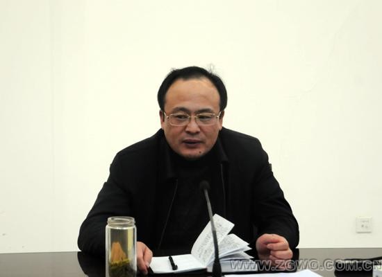 市委召开三严三实专题教育征求意见座谈会