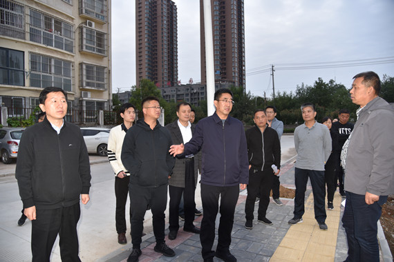 朱志骞在调研民生实事项目时强调2 (2).jpg
