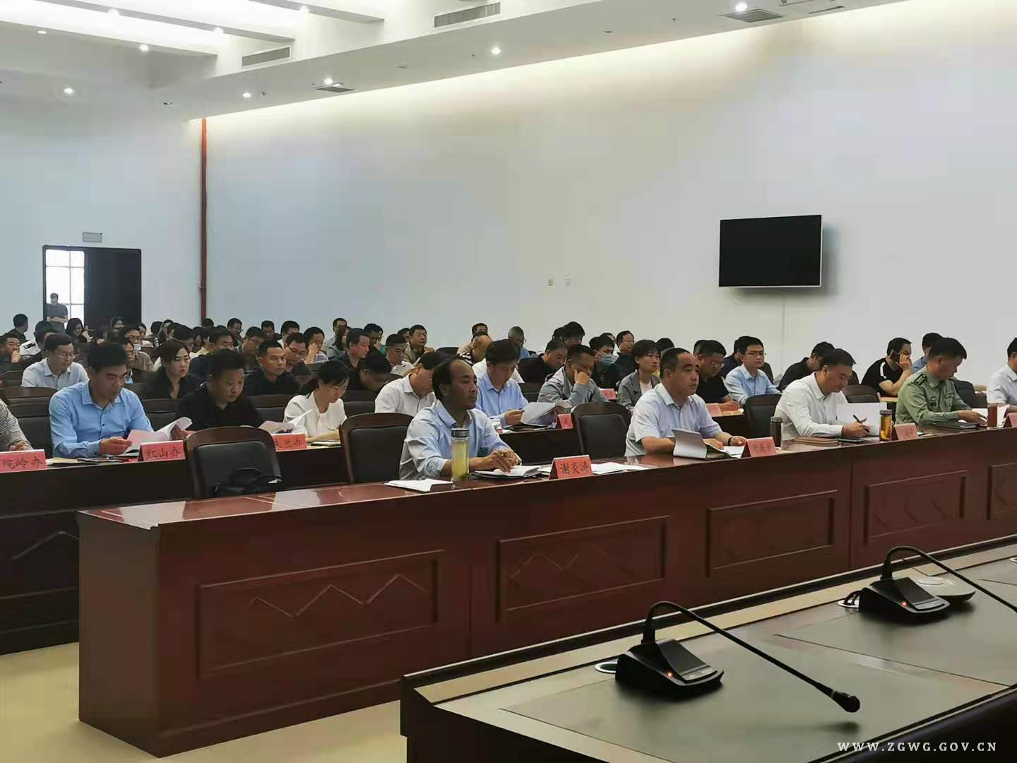 图片1.png