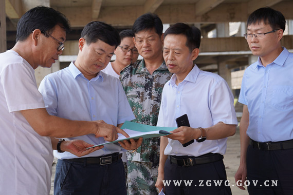 刘文祥深入产业集聚区调研“万人助万企”活动开展情况.jpg
