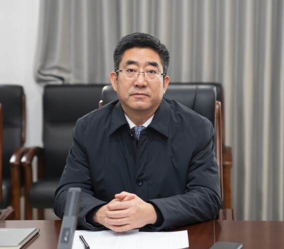 朱志骞参加市政协十一届三次会议经济组讨论_副本.jpg